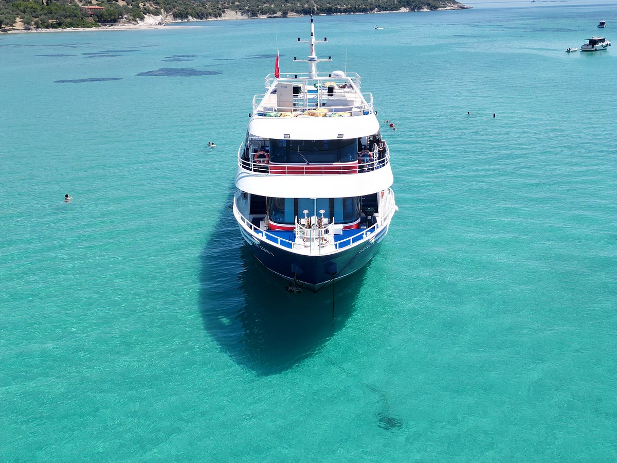 DİKİLİ TEKNE TURU